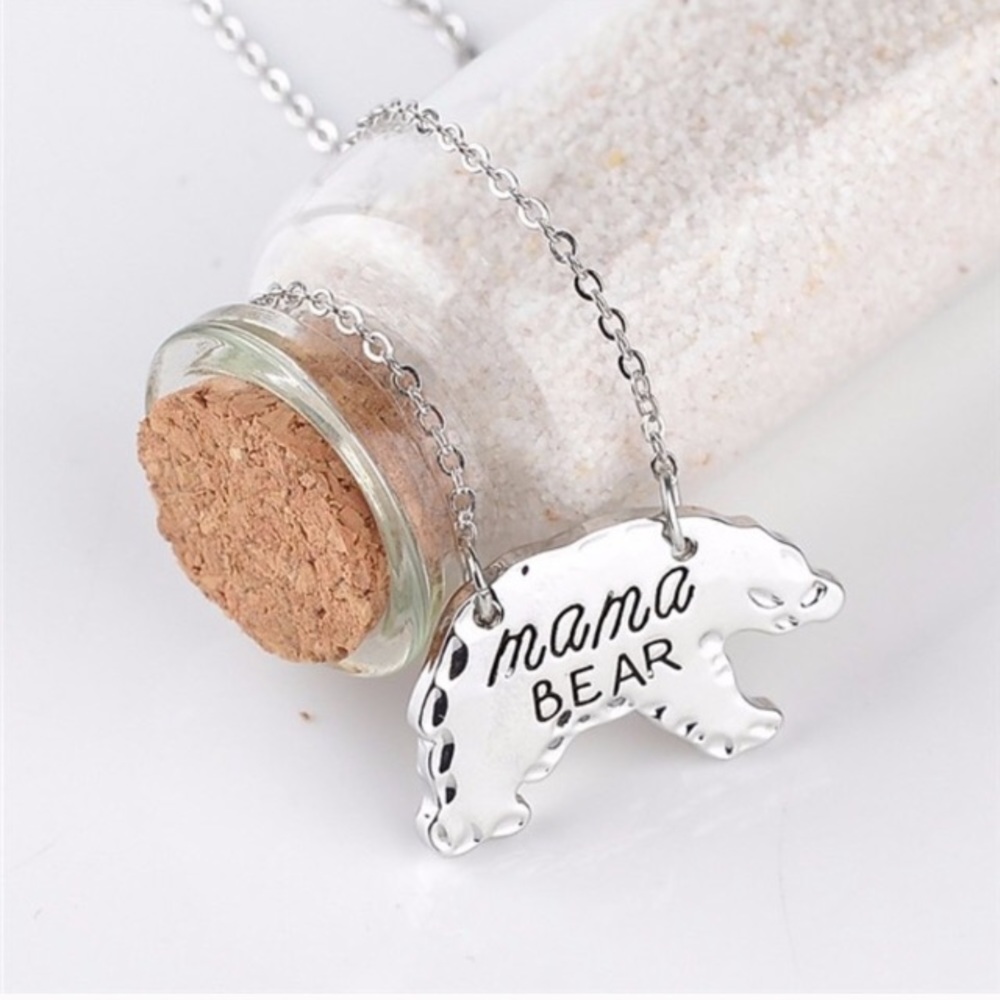 🆕<Boutique>Silver Mama Bear Necklace